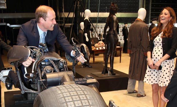  | Royals Warner Bros (3) |  | Photo 5of 5